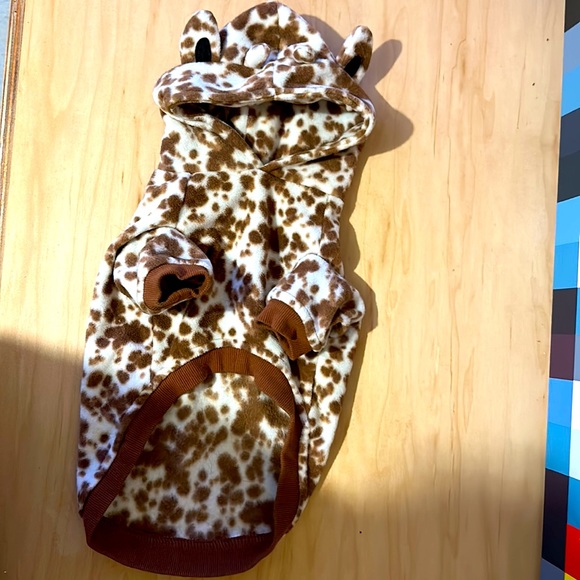 Cute giraffe fleece for dog. Worn once for a party. Old Navy size small - Picture 4 of 4